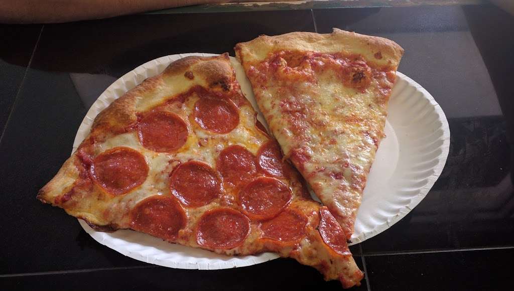 Leos Pizza | 4065 Haverhill Rd, West Palm Beach, FL 33417, USA | Phone: (561) 471-4955