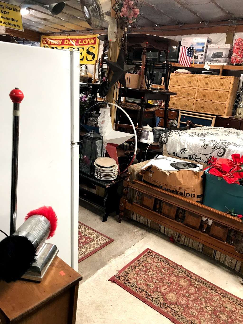 A 1 Variety Flea Market | 25 US-290 BUS, Hempstead, TX 77445, USA | Phone: (979) 826-6165