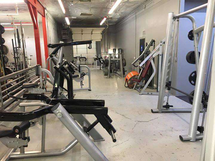 Lock It Out Barbell | 45431 23rd St W, Lancaster, CA 93536, USA | Phone: (661) 206-7770