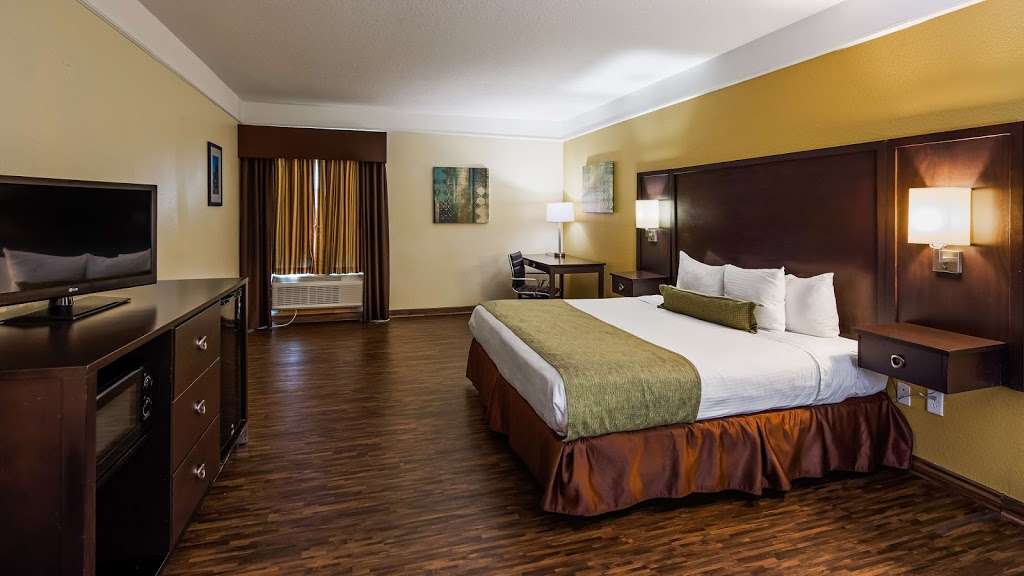 Best Western Galveston West Beach Hotel | 8710 Seawall Blvd, Galveston, TX 77554, USA | Phone: (409) 740-9100