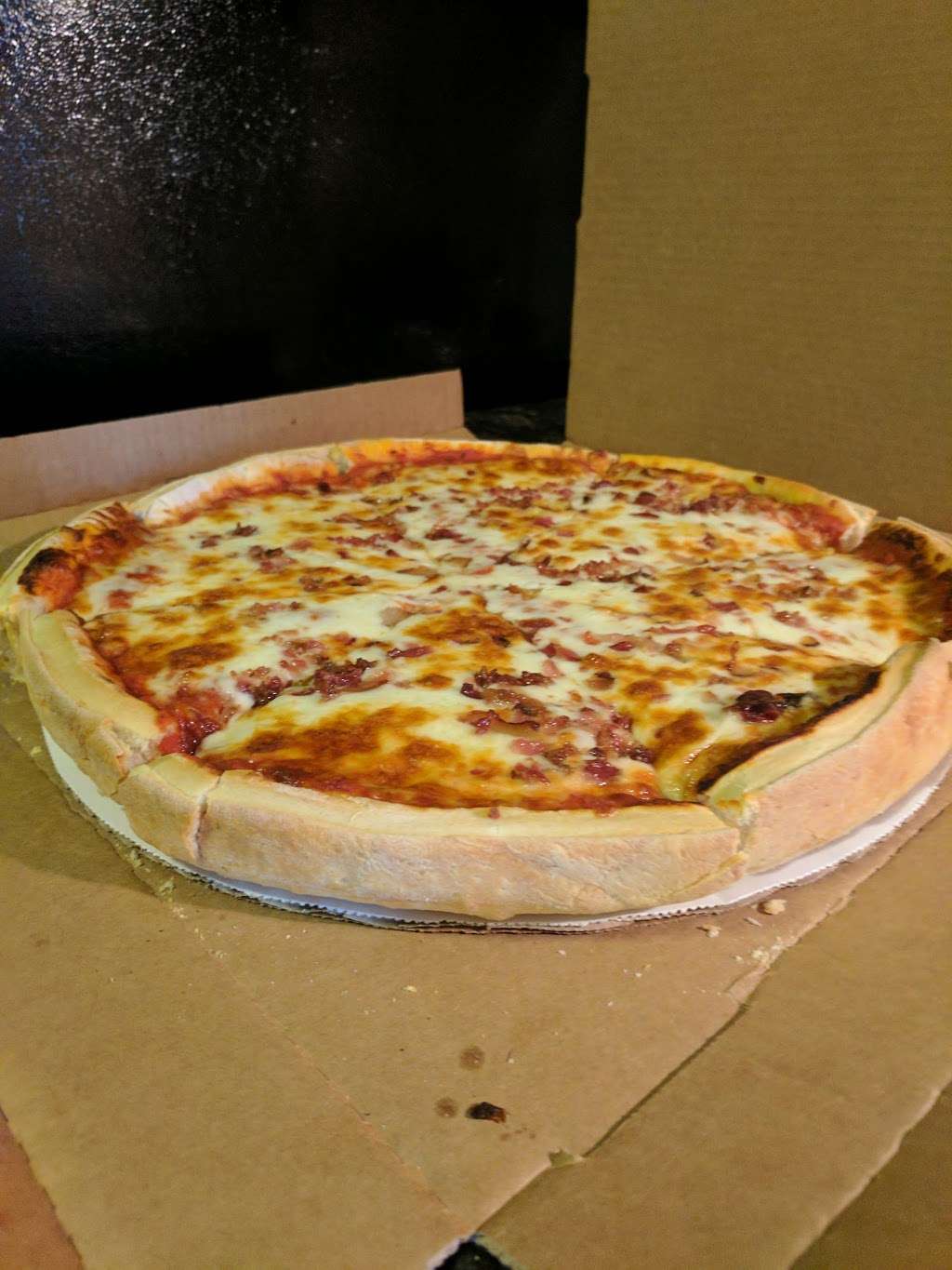 Roma Pizza & Pasta | 801 Sheridan Rd, Winthrop Harbor, IL 60096, USA | Phone: (847) 872-8888