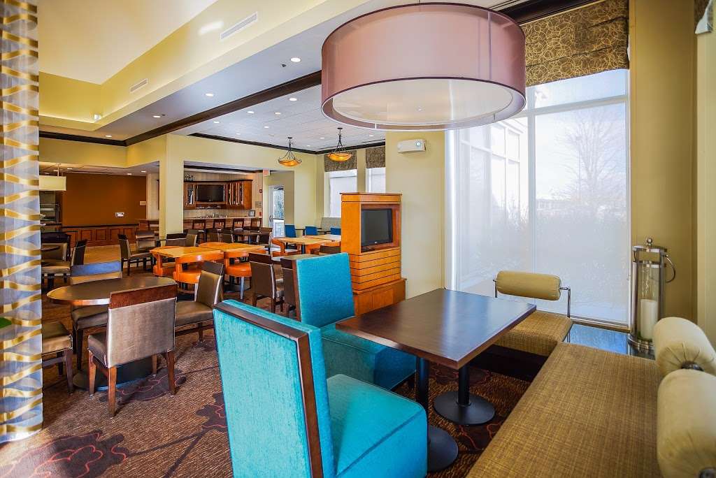 Hilton Garden Inn Kankakee | 455 Riverstone Pkwy, Kankakee, IL 60901, USA | Phone: (815) 932-4444