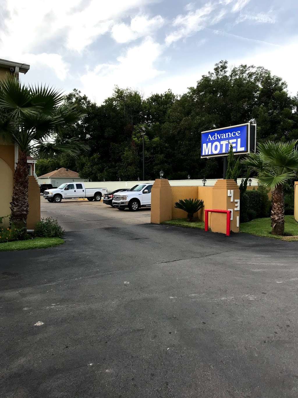 Advance Motel | 4301 Crane St, Houston, TX 77026, USA | Phone: (713) 675-3104