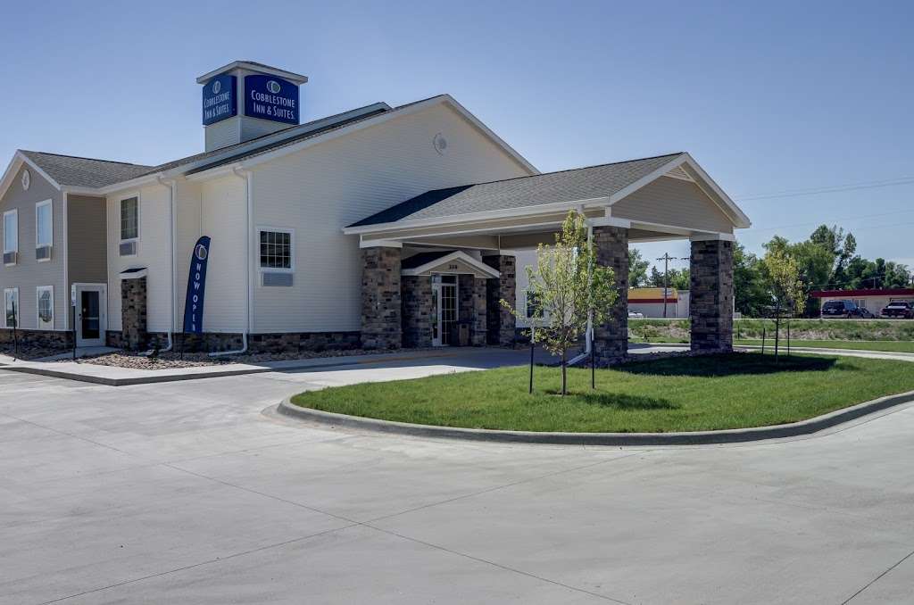 Cobblestone Inn & Suites - Kersey | 309 Hill St, Kersey, CO 80644, USA | Phone: (970) 351-9411