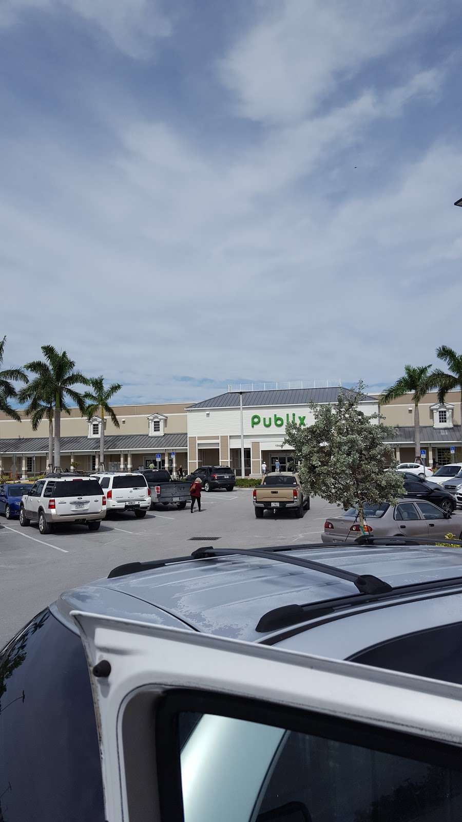 Publix Pharmacy at Loxahatchee Groves Commons | 15625 Southern Blvd, Loxahatchee Groves, FL 33470 | Phone: (561) 795-5551