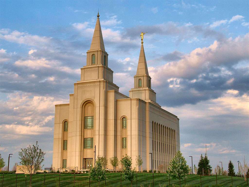 Kansas City Missouri Temple | 7001 Searcy Creek Pkwy, Kansas City, MO 64119, USA | Phone: (816) 413-1430