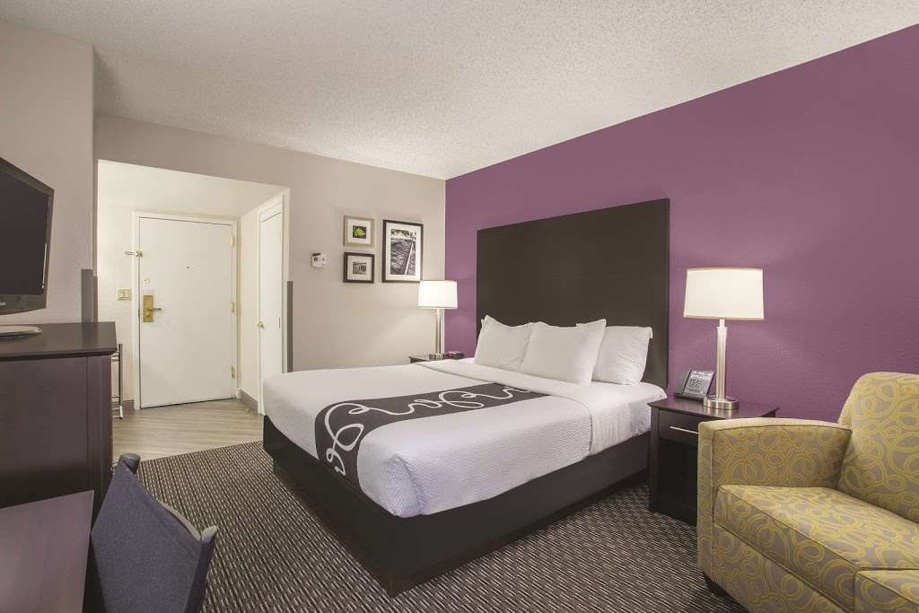 La Quinta Inn & Suites Fort Lauderdale Tamarac | 5070 FL-7, Fort Lauderdale, FL 33319 | Phone: (954) 484-6909