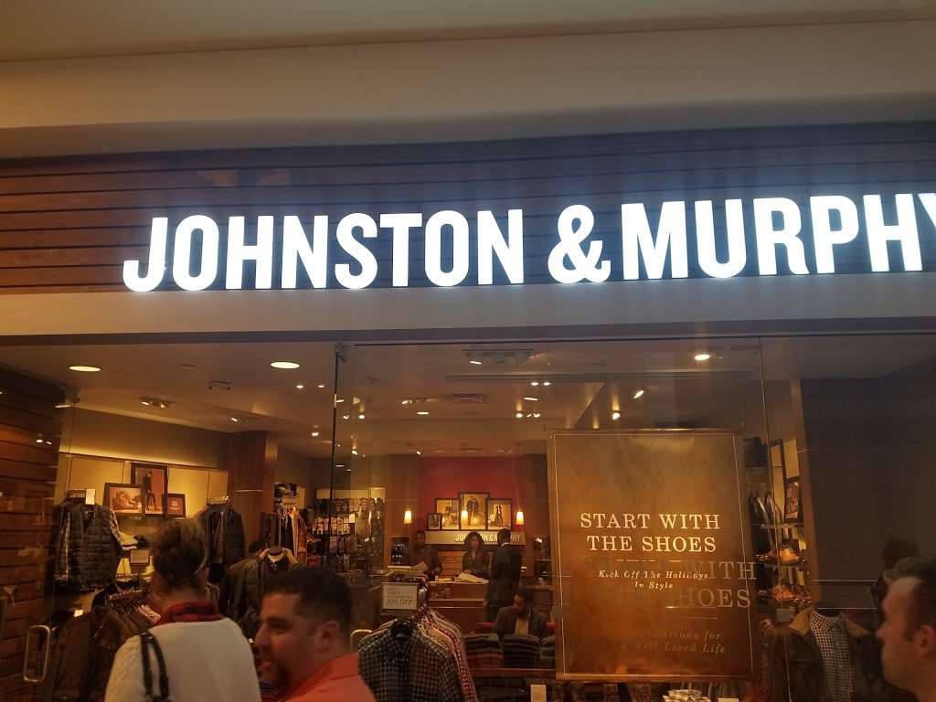 Johnston & Murphy | 8001 Tysons Corner Center, McLean, VA 22102, USA | Phone: (703) 556-9833