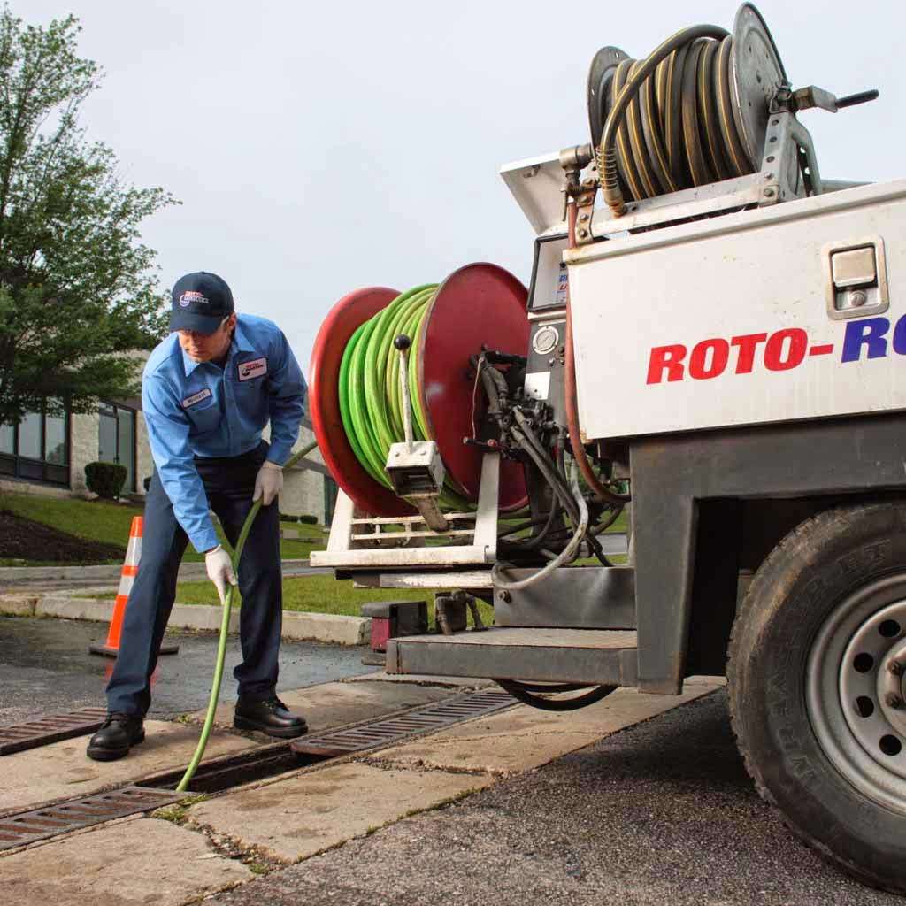 Roto-Rooter Plumbing & Water Cleanup | 1234 S John Young Pkwy, Kissimmee, FL 34741, USA | Phone: (407) 823-8483