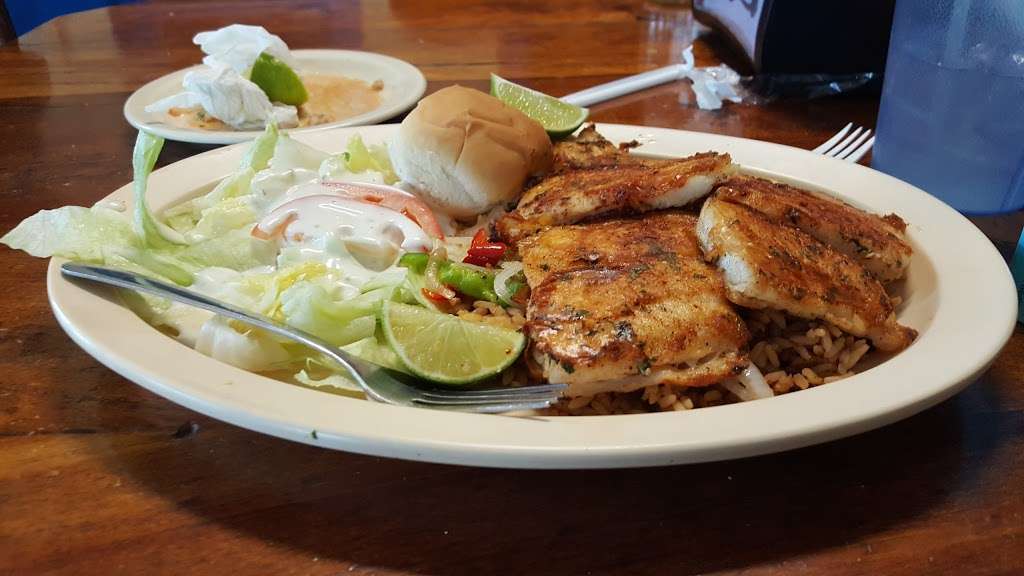 El Sinaloense Restaurant | 3002 Market St, Baytown, TX 77520, USA | Phone: (281) 428-1707