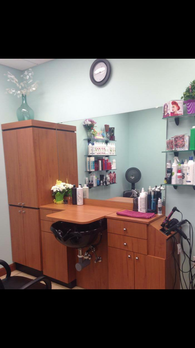 Salon Elle | 260 East Army Trail Road, Inside Instyle suites, Carol Stream, IL 60188, USA | Phone: (630) 675-1907