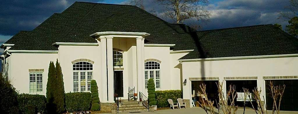 Southeast Roofs & Exteriors | 7538 Praire Rose ln, Huntersville, NC 28078, USA | Phone: (704) 840-4974