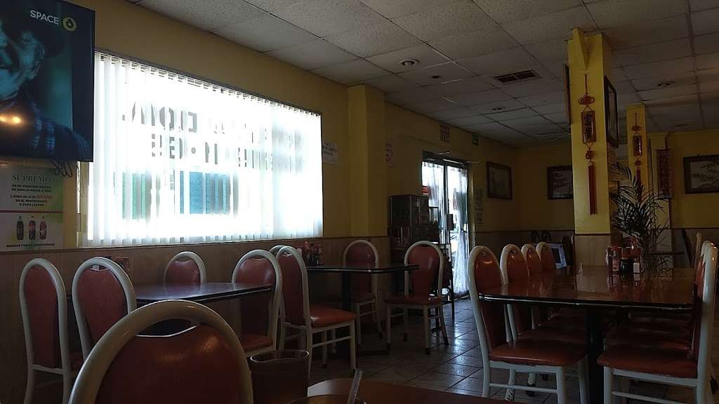 Restaurant Supremo | Av. Miguel Inclán, Miramar, 22526 Tijuana, B.C., Mexico | Phone: 664 609 1165