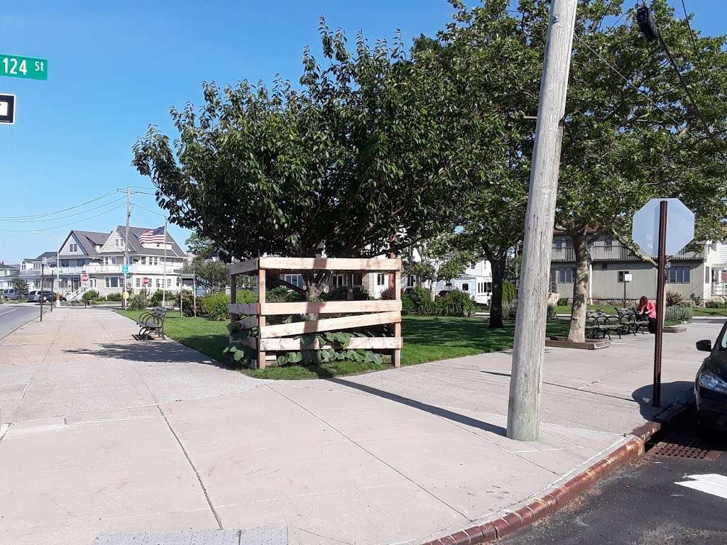 Parque PATRICA A Brackler | Unnamed Road, Neponsit, NY 11694, USA
