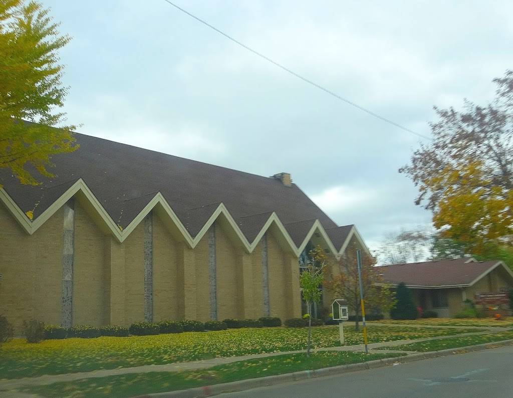 Holy Cross Lutheran Church | 734 Holy Cross Way, Madison, WI 53704, USA | Phone: (608) 249-3101