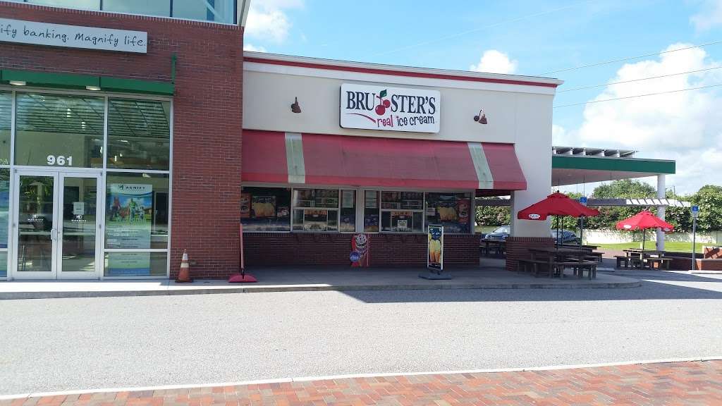 Brusters Real Ice Cream | 955 E, Co Rd 540A, Lakeland, FL 33813, USA | Phone: (863) 619-5030