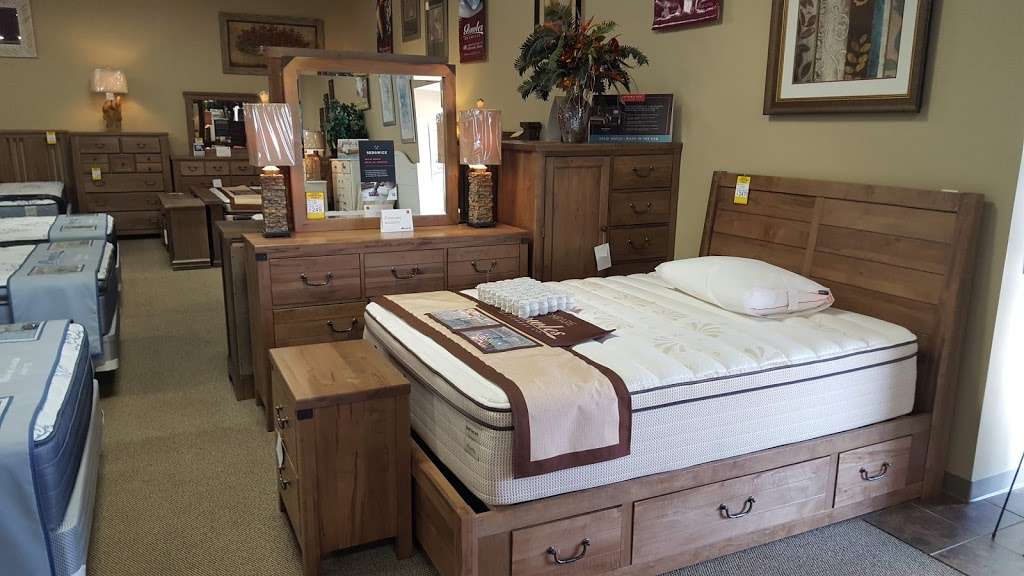 Longs Furniture World & Mattress | 4108 US-31, Franklin, IN 46131, USA | Phone: (317) 738-3302