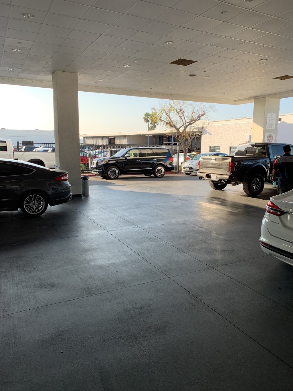 Tuttle-Click Ford Lincoln | 43 Auto Center Dr, Irvine, CA 92618 | Phone: (949) 401-4990