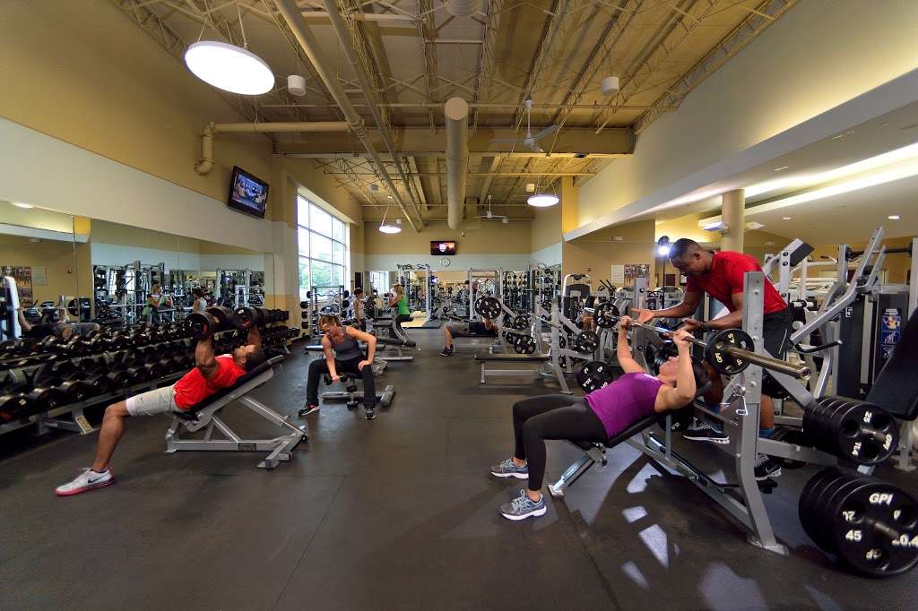 Robert Wood Johnson Fitness & Wellness Center | 1044 U.S. 9, Parlin, NJ 08859, USA | Phone: (732) 525-2900