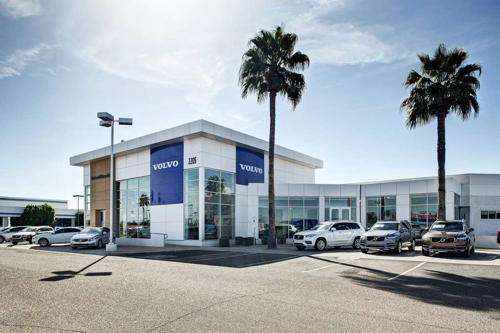 Volvo Cars of Phoenix | 2205 W Bell Rd, Phoenix, AZ 85023, USA | Phone: (602) 734-5540