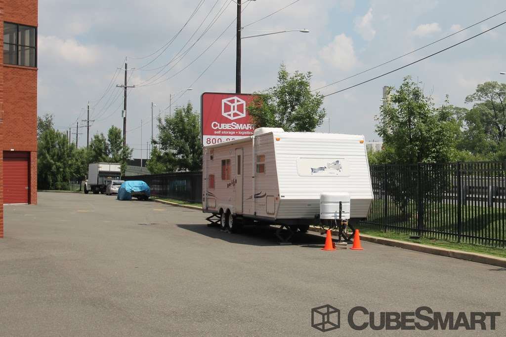 CubeSmart Self Storage | 1004 US-1, Rahway, NJ 07065 | Phone: (732) 382-4600