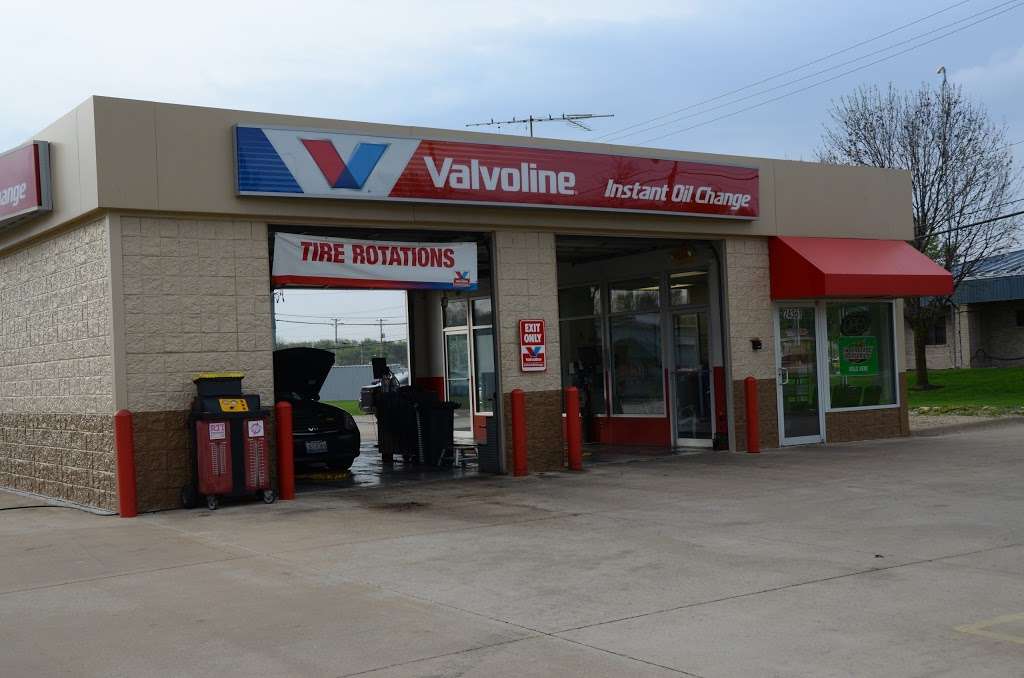 Valvoline Instant Oil Change | 24361 W Eames St, Channahon, IL 60410, USA | Phone: (815) 521-2185
