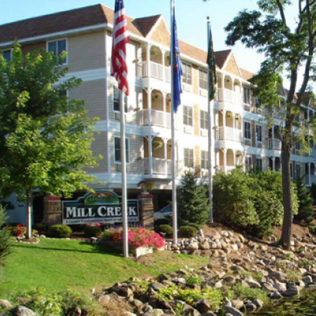 Mill Creek Hotel | 123 Center St, Lake Geneva, WI 53147, USA | Phone: (262) 248-6647