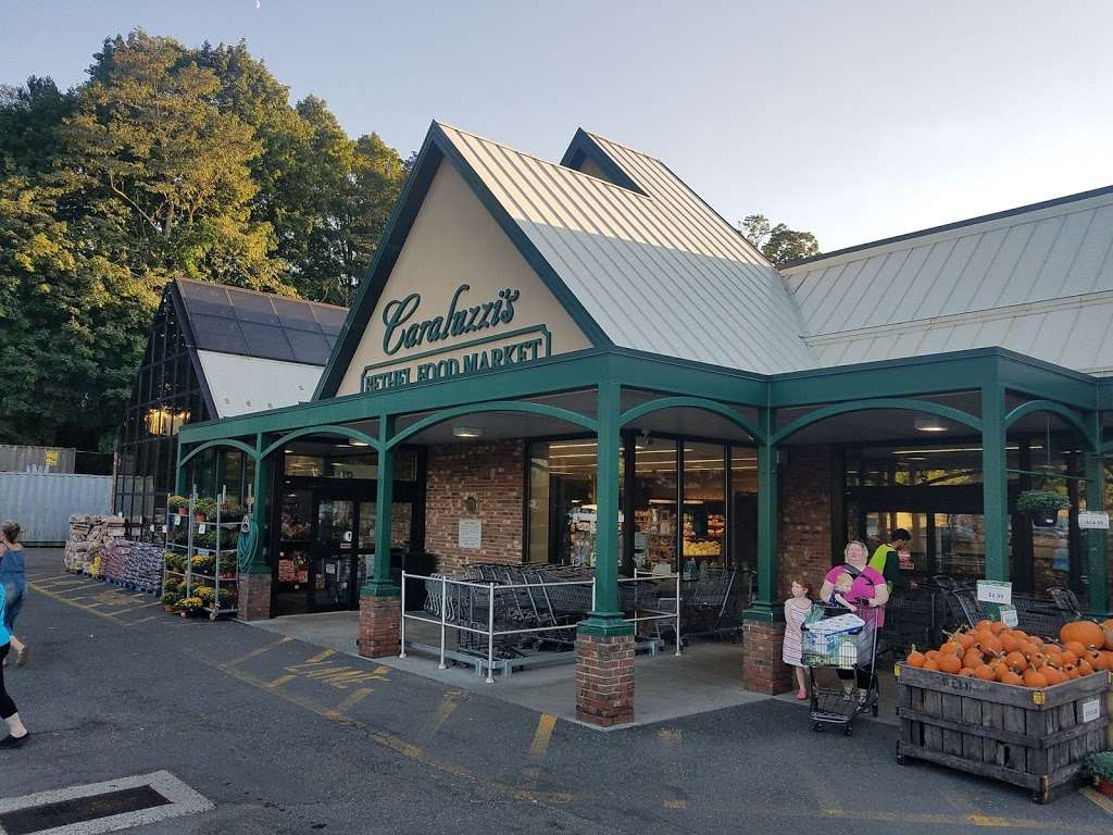 Caraluzzis Bethel Food Market | 98 Greenwood Ave, Bethel, CT 06801, USA | Phone: (203) 748-3547