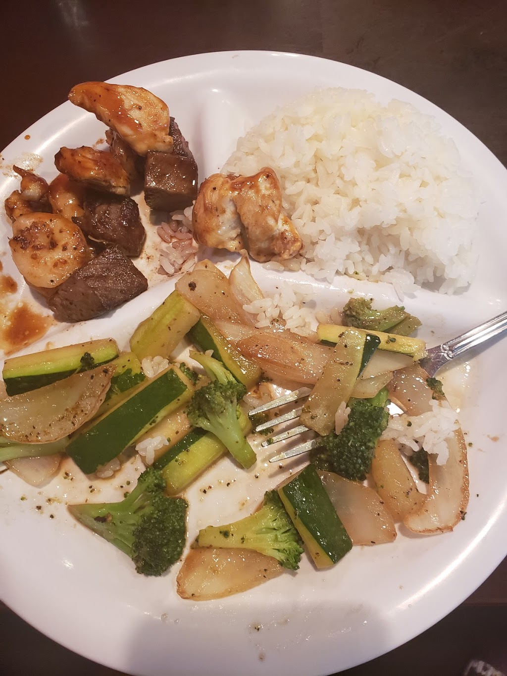 Tokyo Grill Hibachi & Sushi | 1626 SE Blue Pkwy, Lees Summit, MO 64063, USA | Phone: (816) 524-0188