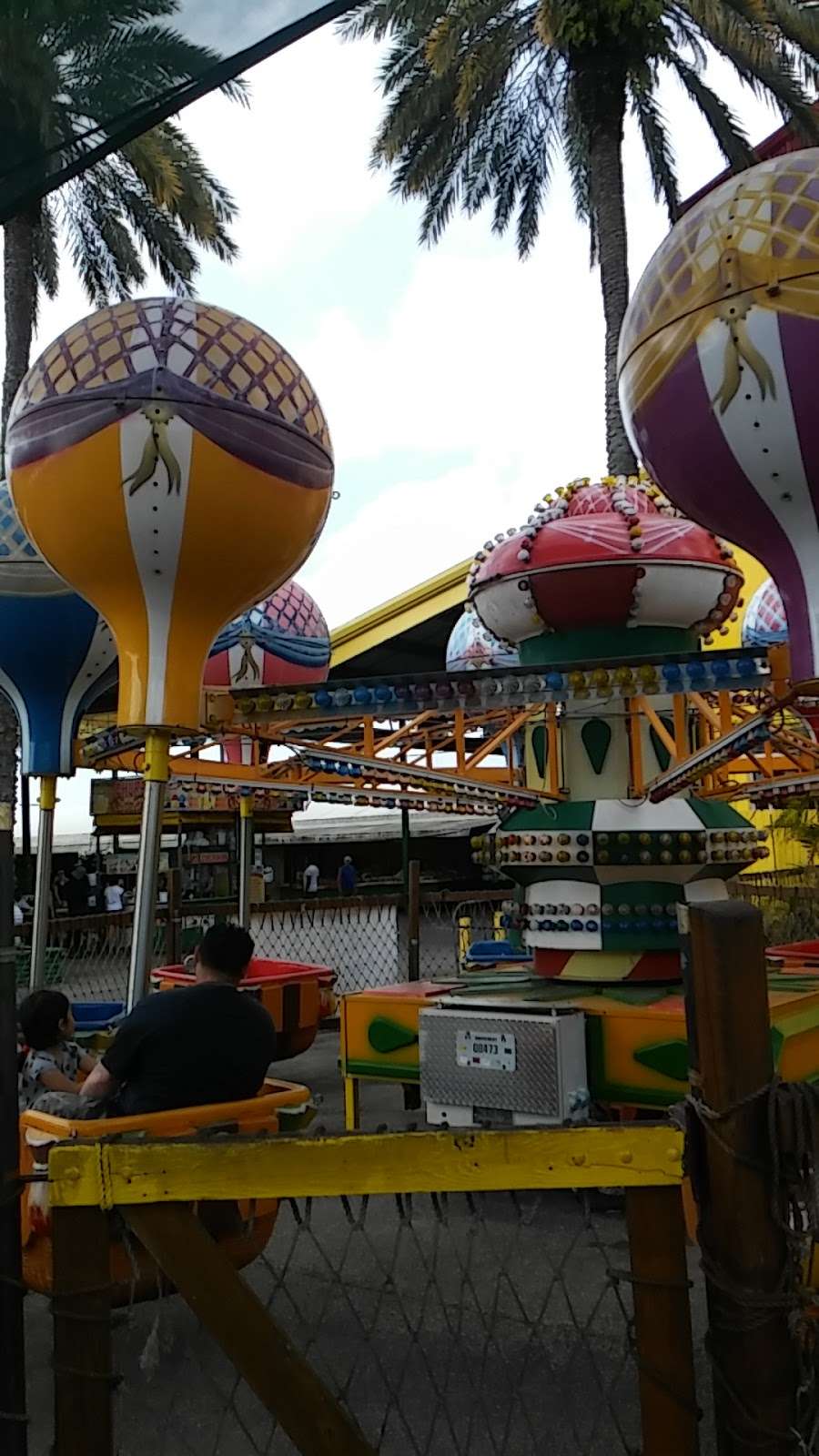 Uncle Bernies Amusement Park | 3501 W Sunrise Blvd, Fort Lauderdale, FL 33311, USA | Phone: (954) 584-1727