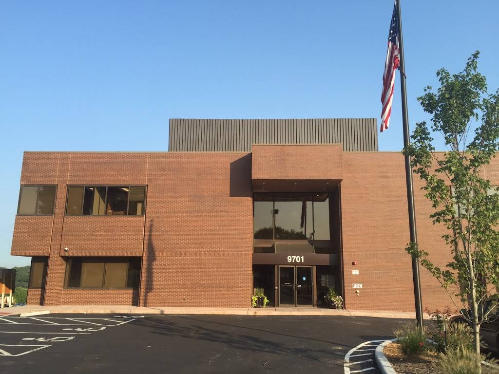 Drs Borts/Esswein/Vitale/Warrier: Allergy, Asthma & Food Allergy Centers | 9701 Landmark Pkwy Dr #207, St. Louis, MO 63127, USA | Phone: (314) 849-8700