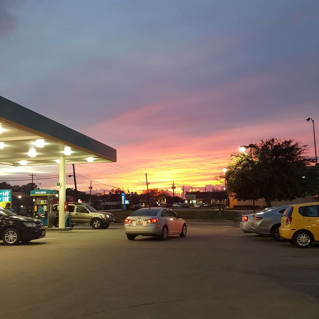 Valero Corner Store | 14360 Memorial Dr, Houston, TX 77079, USA | Phone: (281) 497-0211