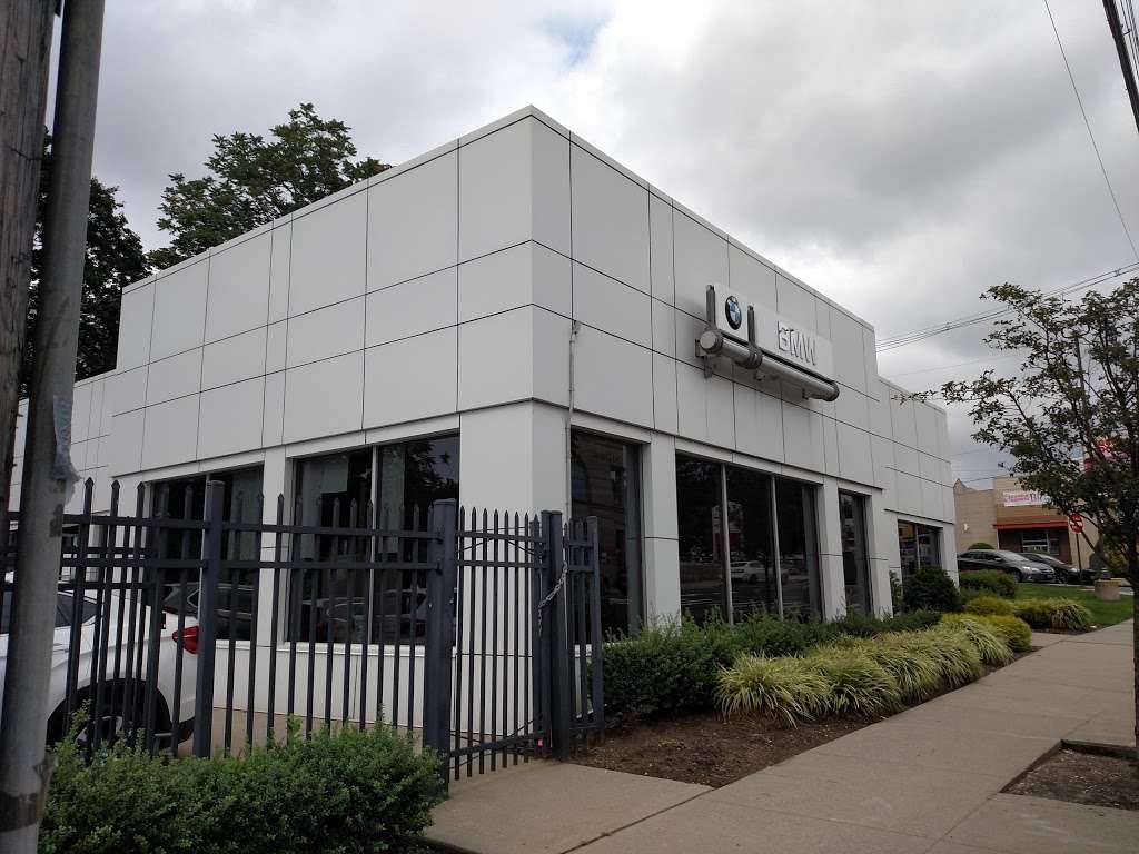 BMW of Bayside | 247-21 Northern Blvd, Douglaston, NY 11363 | Phone: (718) 229-4400