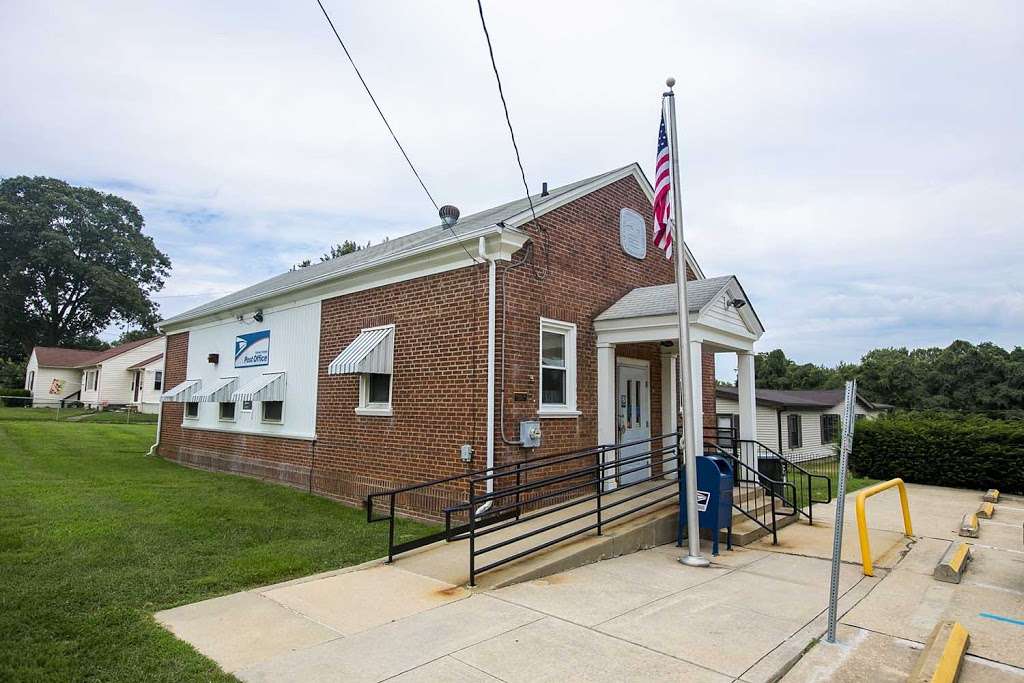 United States Postal Service | 201 Broad St, St Georges, DE 19733 | Phone: (800) 275-8777