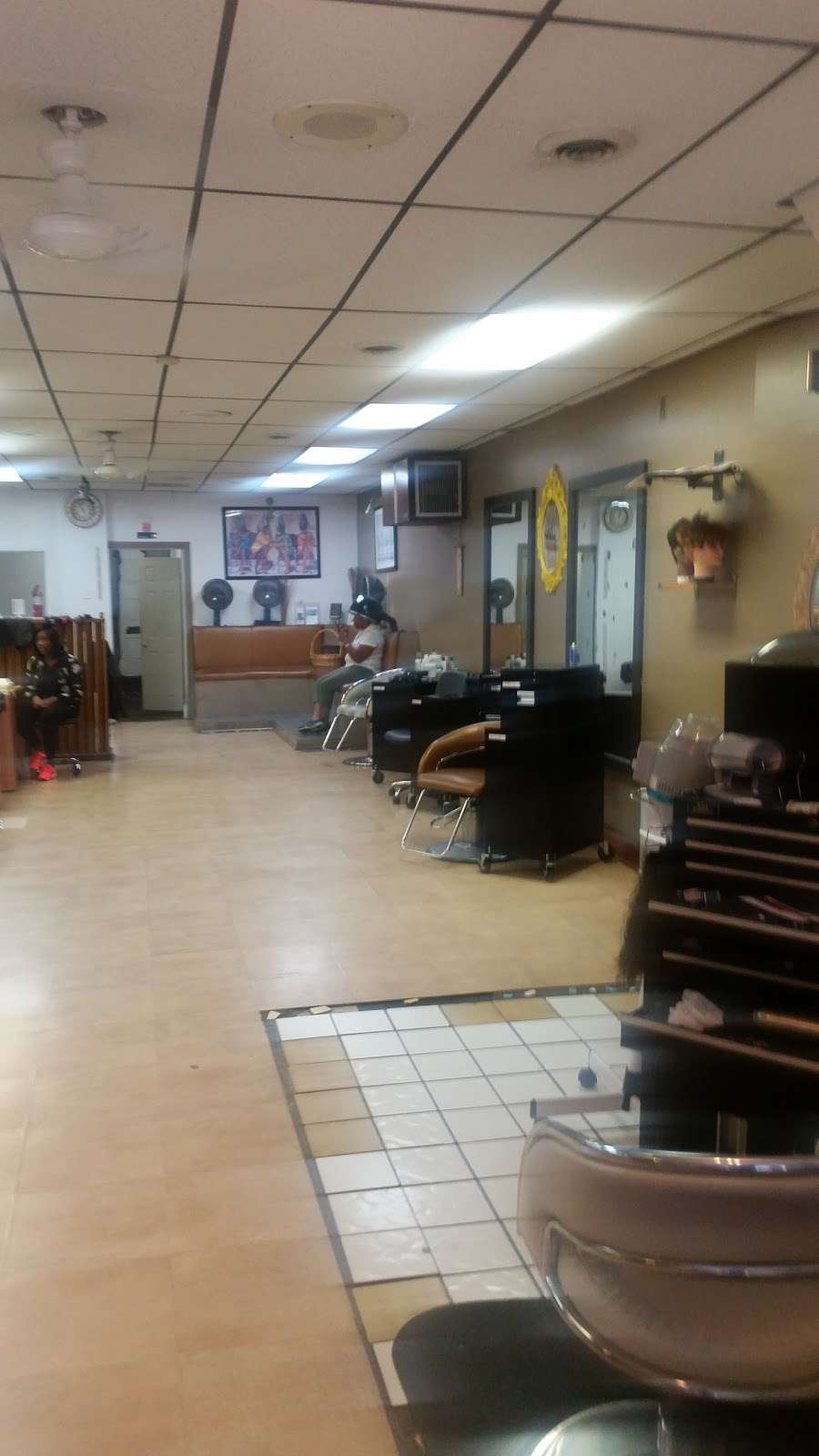 Unique Appeal Hair Salon, Inc. | 5823 Market St, Philadelphia, PA 19139, USA | Phone: (215) 471-3960