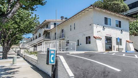 Motel 6 Orange, CA - Anaheim | 3191 N Tustin St, Orange, CA 92865, USA | Phone: (714) 998-0360