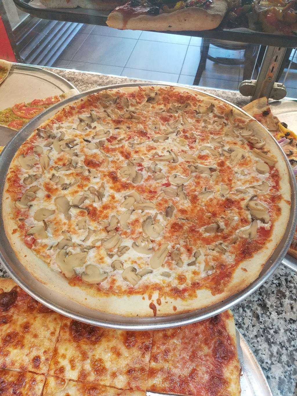 Slices | 250 Norwood Ave, Oakhurst, NJ 07755, USA | Phone: (732) 531-6811