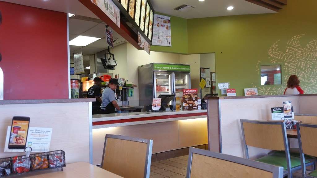 Del Taco | 5955 W Tropicana Ave, Las Vegas, NV 89103, USA | Phone: (702) 220-9402