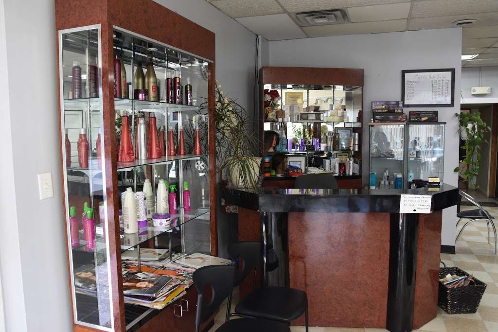 Myras Hair Salon | 4928 W 31st St, Cicero, IL 60804, USA | Phone: (708) 652-0032