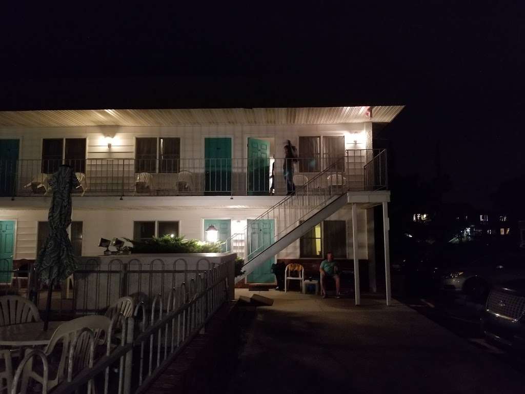 Jetty Motel | 2nd Beach Ave, Cape May, NJ 08204 | Phone: (609) 884-4640