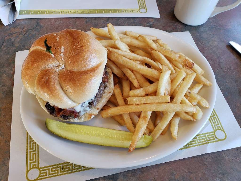 Parkway Diner | 2271 Sans Souci Pkwy, Wilkes-Barre, PA 18706 | Phone: (570) 735-1314
