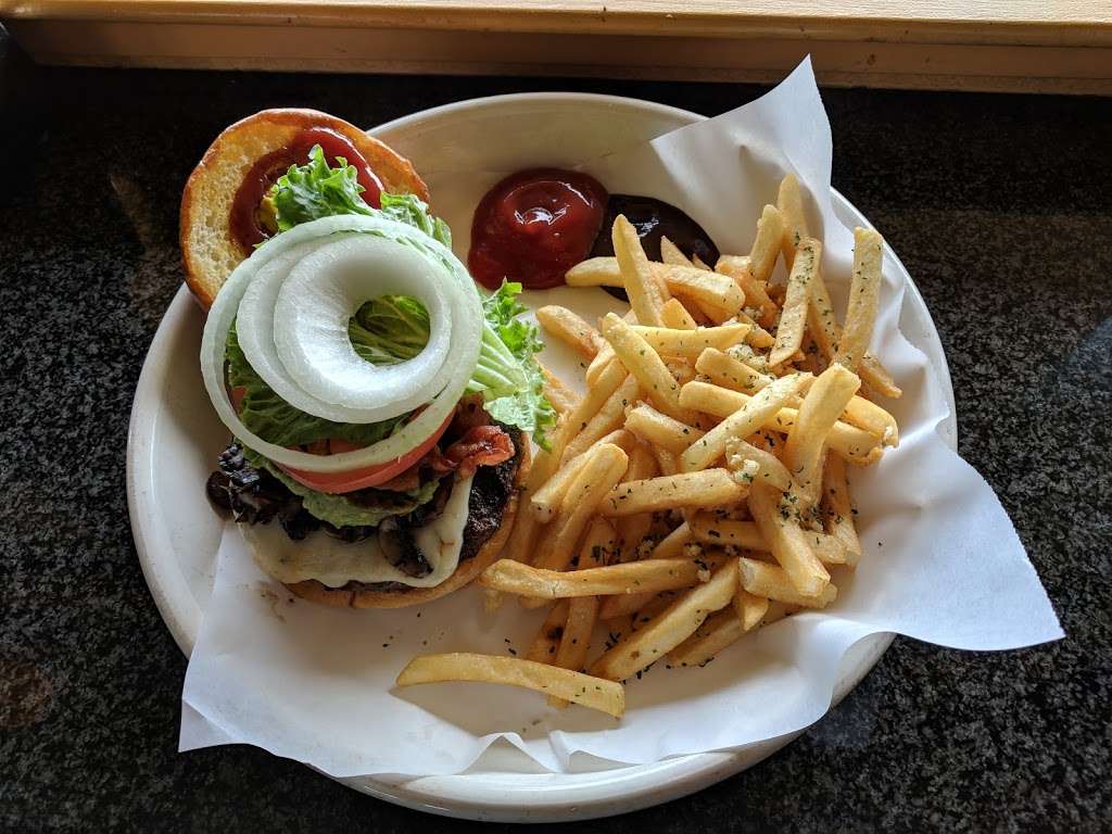 Monsoon Burger | 321 Texas St, Fairfield, CA 94533, USA | Phone: (707) 429-9888