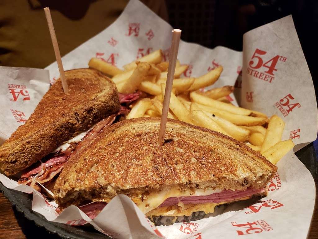 54th Street Restaurant & Drafthouse | 17122 IH 10 W, San Antonio, TX 78257, USA | Phone: (210) 690-5424