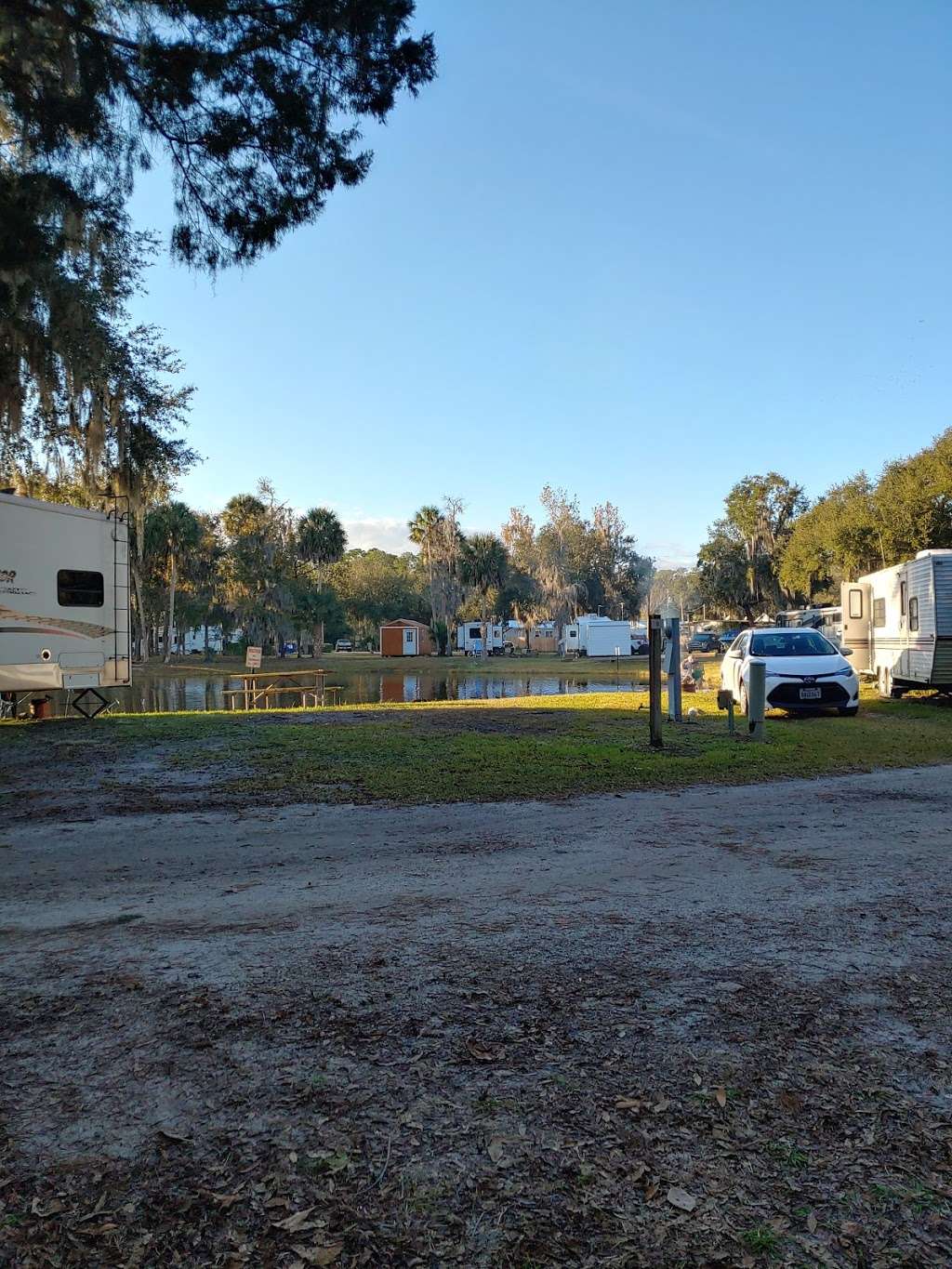 Astor Landing Campground & Marina | 25934 Holmar Dr, Astor, FL 32102, USA | Phone: (352) 759-2121