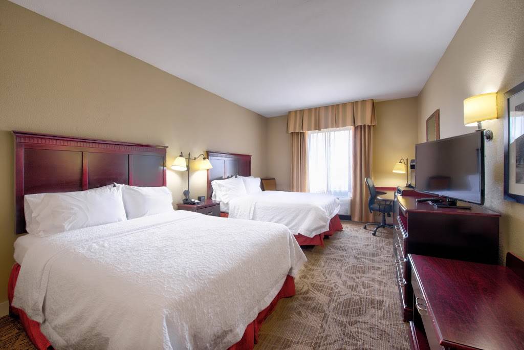 Hampton Inn Baton Rouge - Denham Springs | 201 Rushing Rd W, Denham Springs, LA 70726, USA | Phone: (225) 665-0555