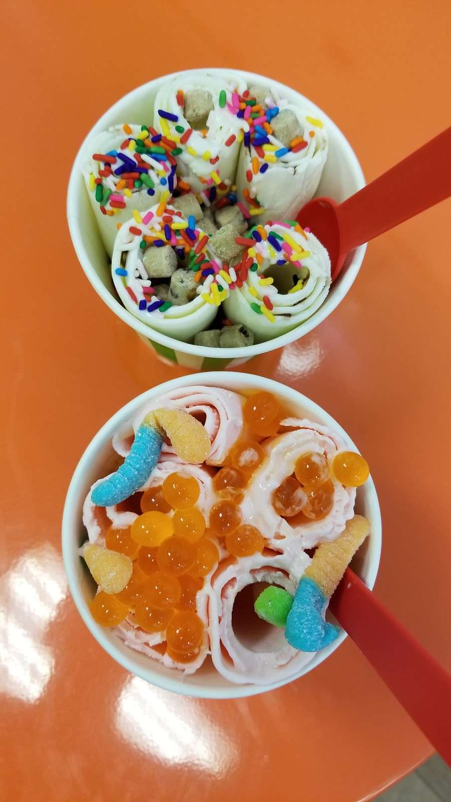 Funrolls Ice Cream | 3904, 824b, MO-291, Liberty, MO 64068, USA | Phone: (816) 883-8722