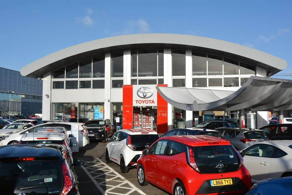 Jemca Toyota Croydon 602 Purley Way, Croydon CR0 4RF, UK Hours