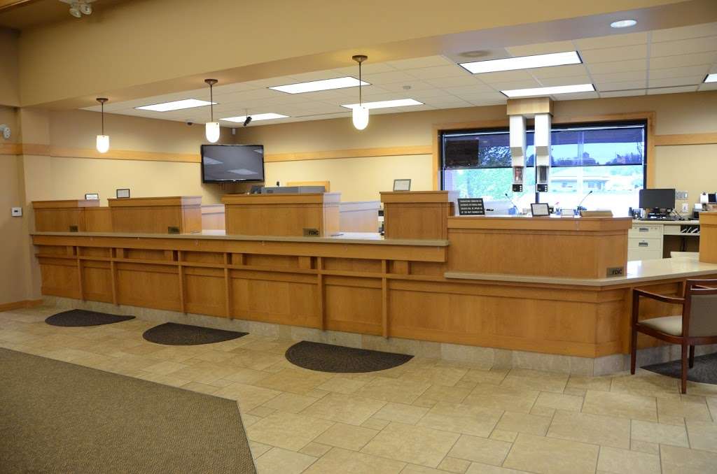 Town Bank | 501 Ogden Ave, Clinton, WI 53525, USA | Phone: (608) 676-4700