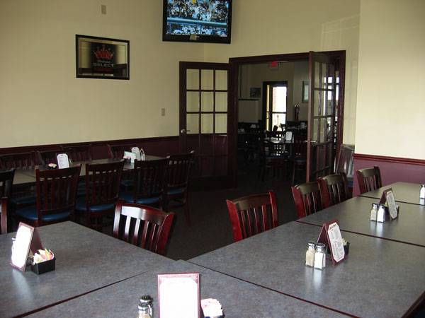 Barnesburg Tavern & Grille | 5761 Springdale Rd, Cincinnati, OH 45247, USA | Phone: (513) 741-1200