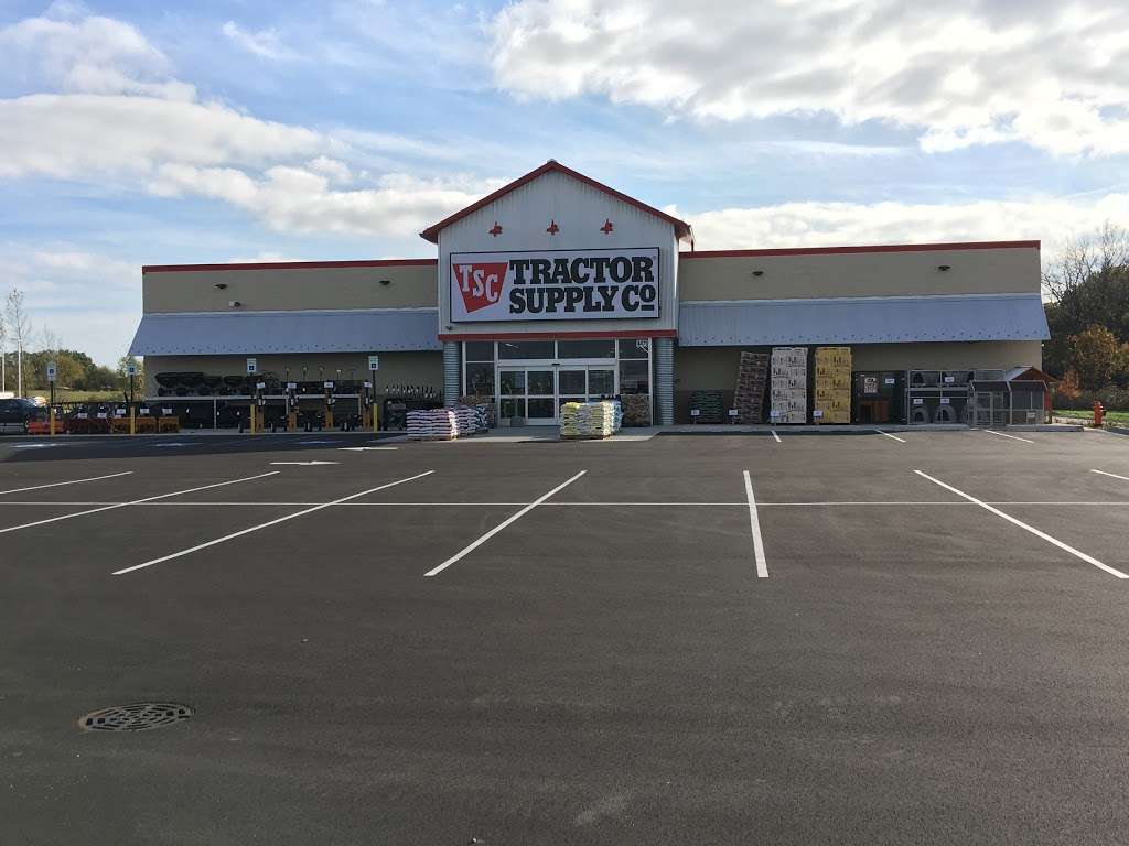 Tractor Supply Co., 4471 East, US30, Merrillville, IN